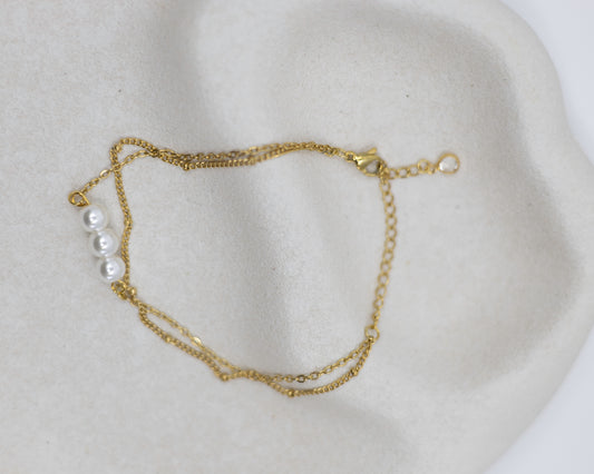 Chloe Bracelet - 18K Gold with Pearl Accents