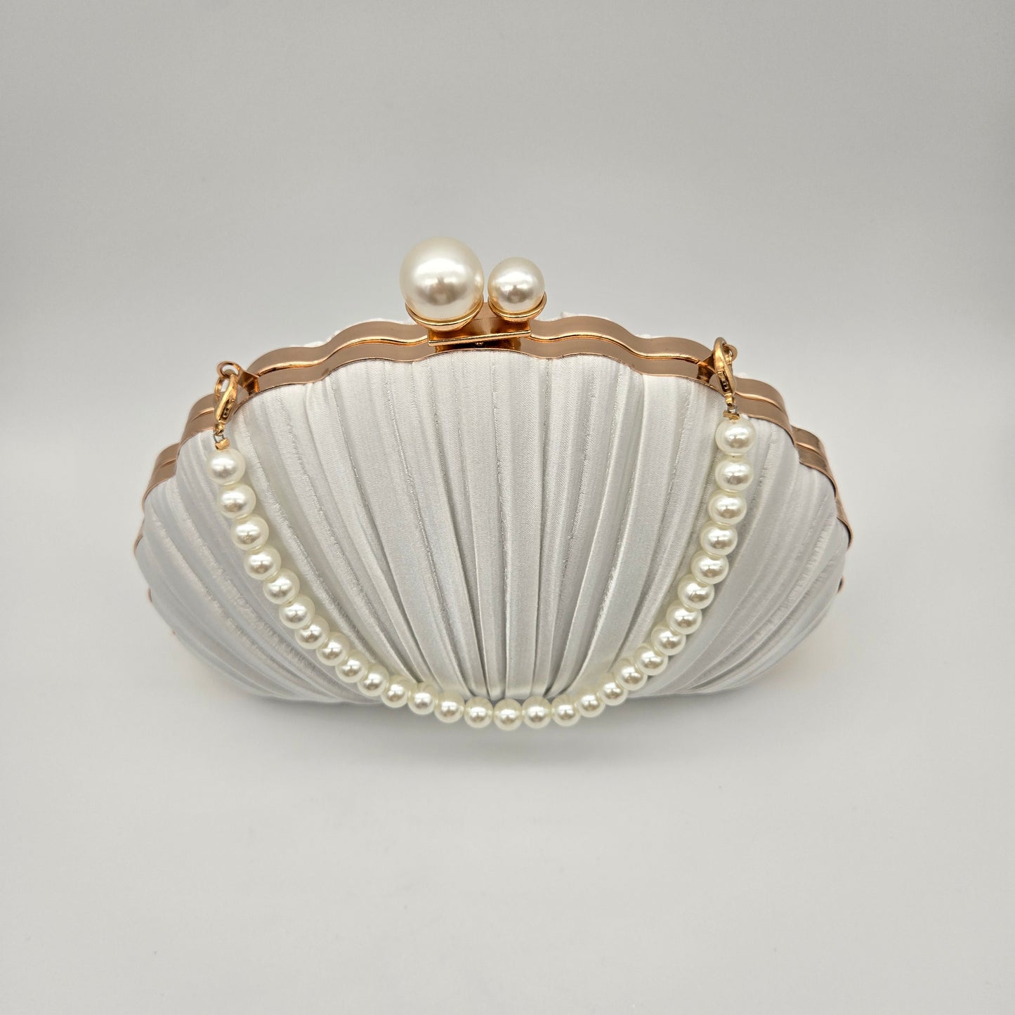 Shell Crutch Shell Clutch - White – Ocean & Pearl