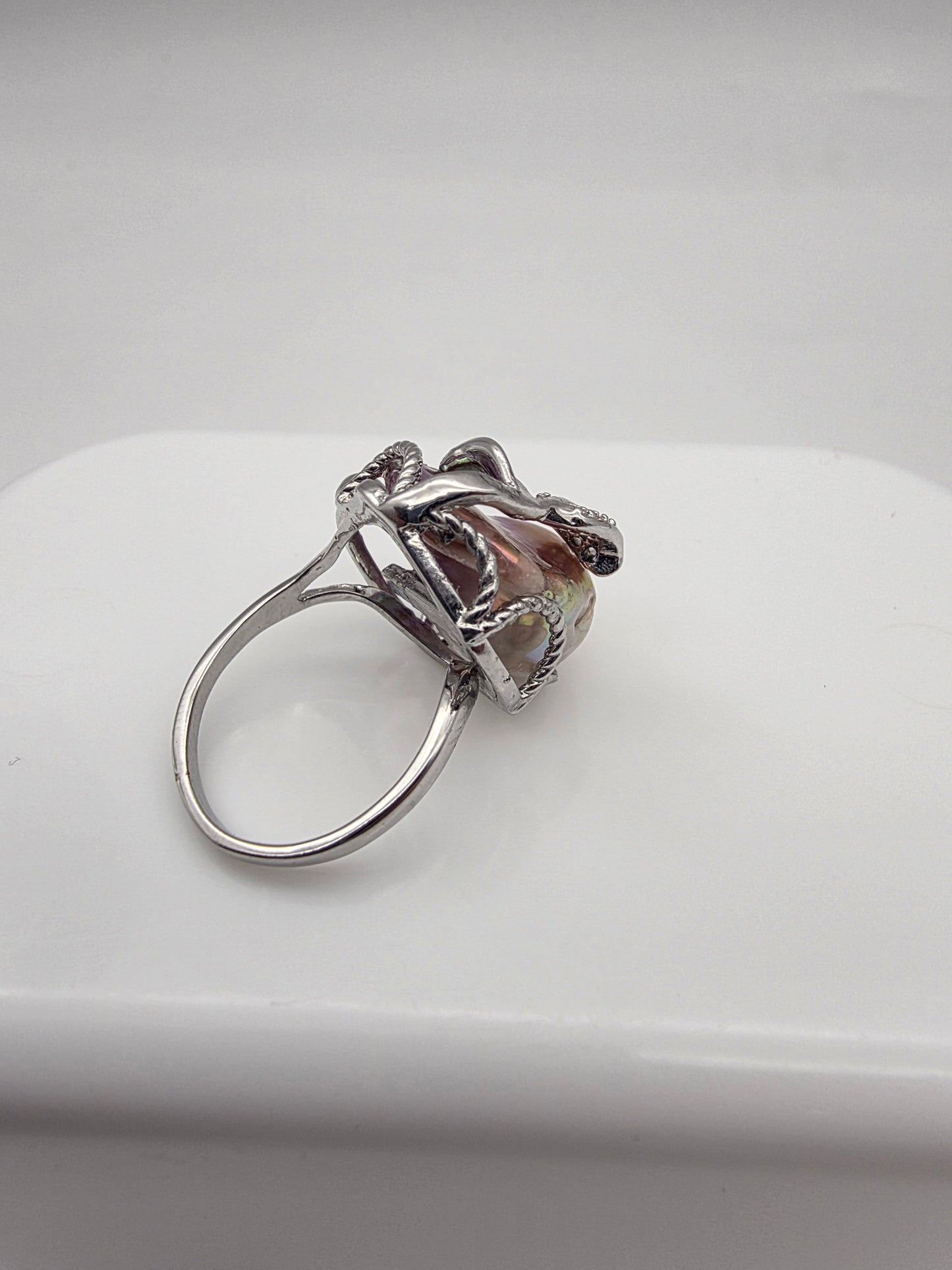 Jaspen Iridescent Ring - Silver with Multi-Coloured Freshwater Baroque Pearl