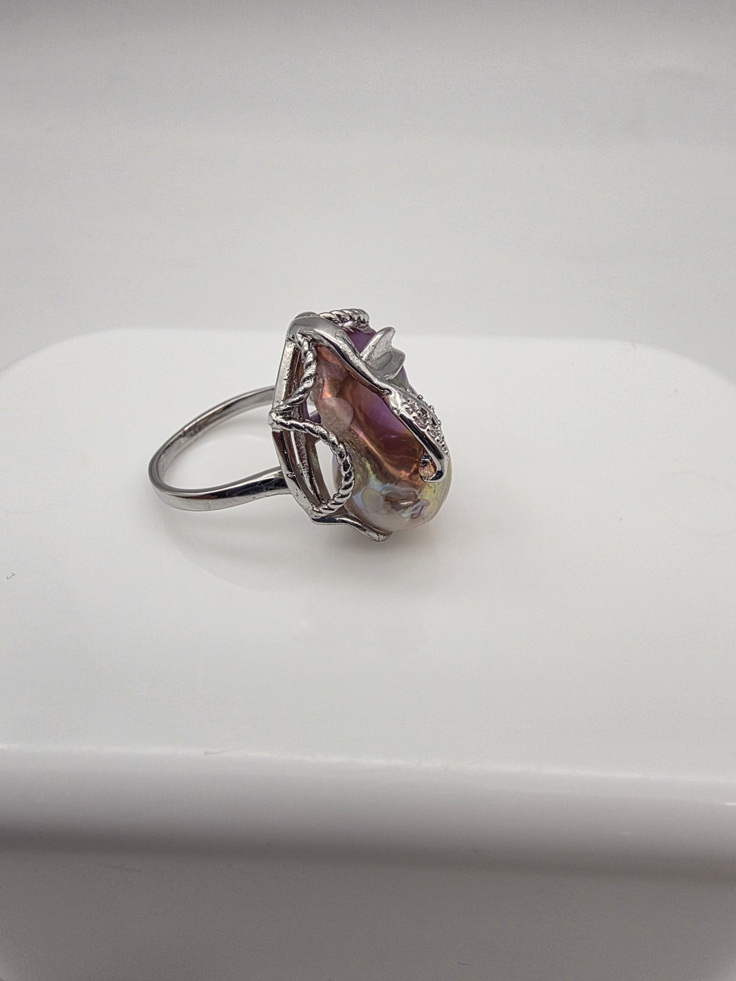 Jaspen Iridescent Ring - Silver with Multi-Coloured Freshwater Baroque Pearl