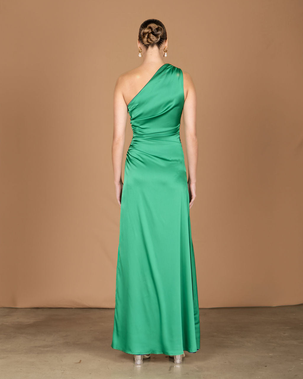  beautiful maxi dress with rouching and one shoulder