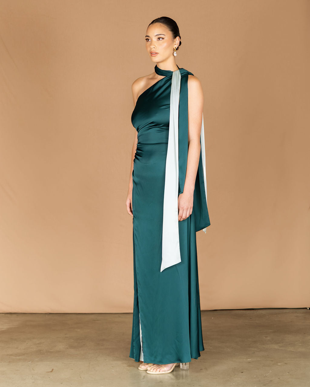 Dress with no cut outs that has removable sashes in green and sage