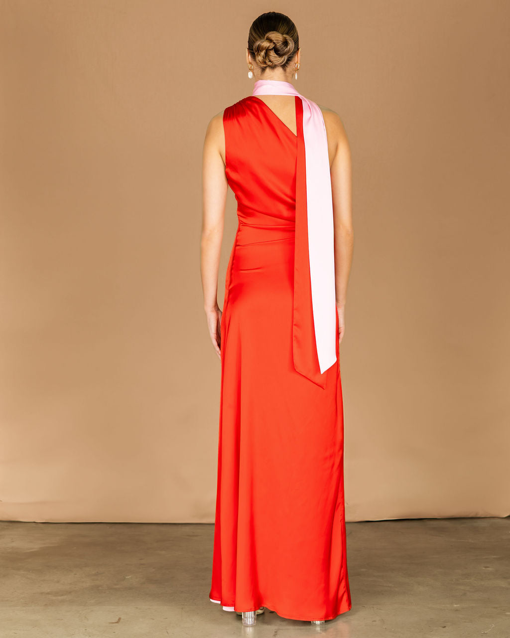 Reversible red dress for a party and wedding